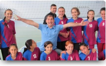 Kızlar Voleybol Turnuvası Birincisi Yine Behiye Mustafa Doğan Ortaokulu Oldu